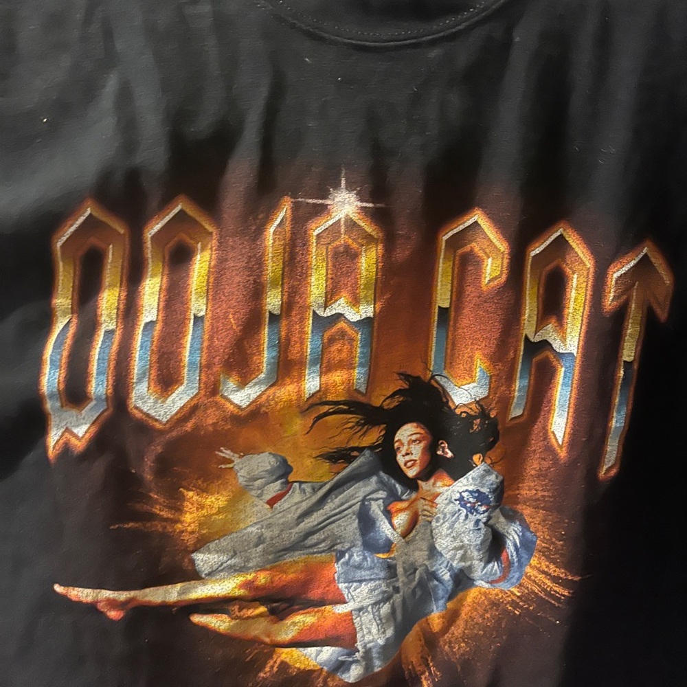 Black Doja Cat Graphic crop top t-Shirt